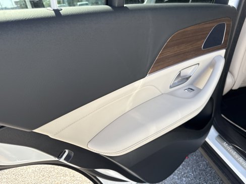 New 2026 Mercedes-Benz GLE 350 4MATIC image 11