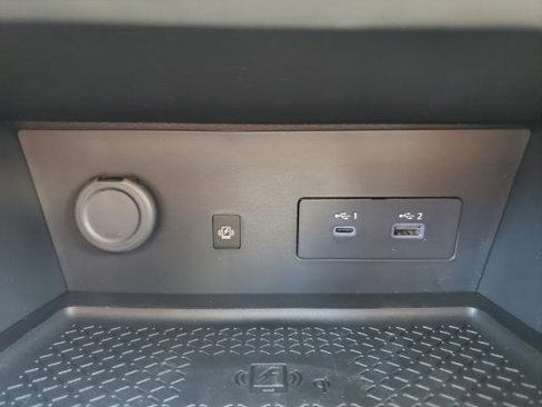 New 2025 Nissan Pathfinder SL image 28