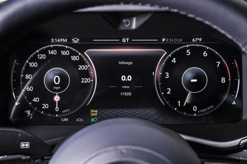 Used 2025 Aston Martin DBX 707 image 27