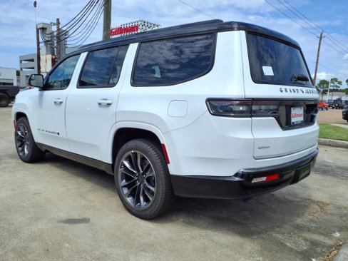 New 2025 Jeep Grand Wagoneer Series II Obsidian image 2