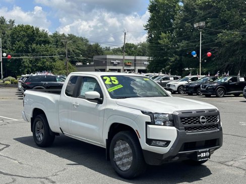 Used 2025 Nissan Frontier SV w/ SV Convenience Package image 1
