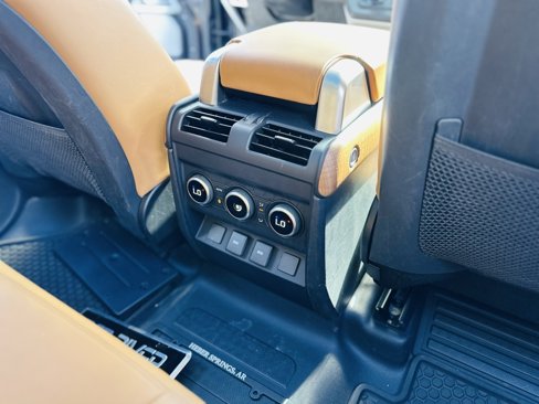 Used 2023 Land Rover Defender 130 First Edition image 20