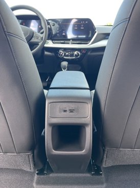 New 2025 Chevrolet Trax LT w/ LPO, Blackout Package image 24