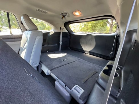 Certified 2024 Toyota Highlander XLE image 10