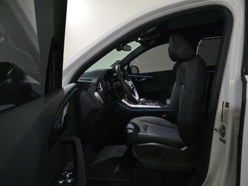 Used 2025 Audi Q7 3.0T Premium Plus w/ Premium Plus Package image 3