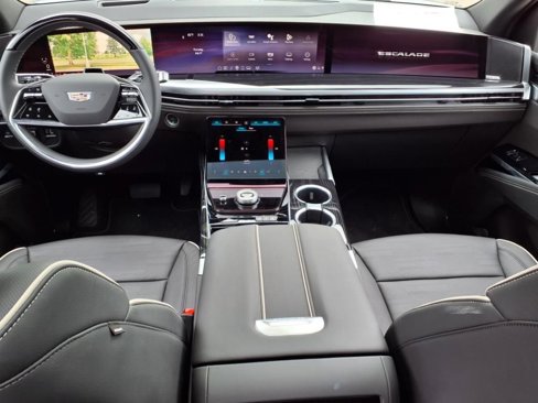 New 2025 Cadillac Escalade ESV Sport image 11