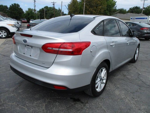 Used 2018 Ford Focus SE image 8