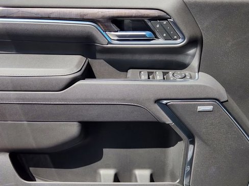 New 2025 Chevrolet Silverado 2500 LTZ w/ Trail Boss Package image 19