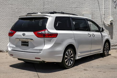 Used 2020 Toyota Sienna Limited Premium image 8