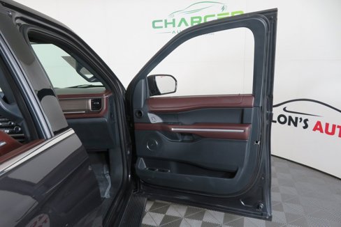 Used 2024 Ford Expedition Limited image 35