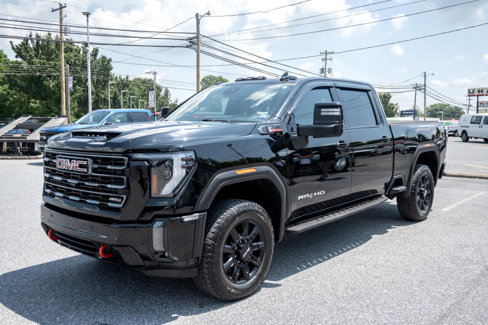 Used 2024 GMC Sierra 2500 AT4 w/ AT4 Premium Plus Package image 8
