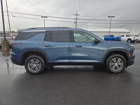 New 2026 Chevrolet Traverse LT w/ Driver Confidence Package image 2