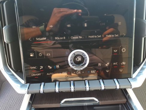 New 2026 GMC Acadia Denali w/ Super Cruise Package image 16