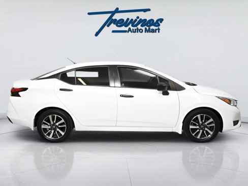 Used 2024 Nissan Versa S w/ S Plus Package image 5