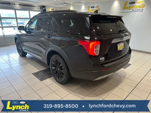 Used 2024 Ford Explorer XLT w/ Equipment Group 202A image 27