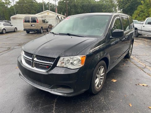 Used 2019 Dodge Grand Caravan SE w/ UConnect Hands-Free Group image 1