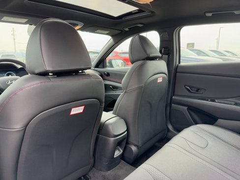 Certified 2025 Hyundai Elantra N Line image 23