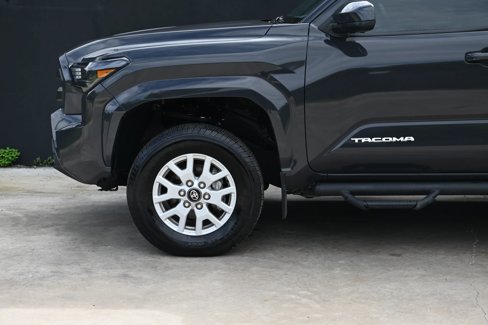 Used 2024 Toyota Tacoma SR5 image 10
