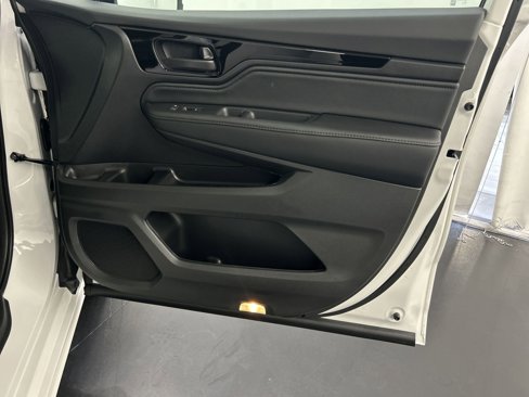 New 2026 Honda Odyssey Touring image 28