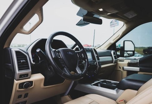 Used 2019 Ford F350 Lariat w/ Lariat Ultimate Package image 2