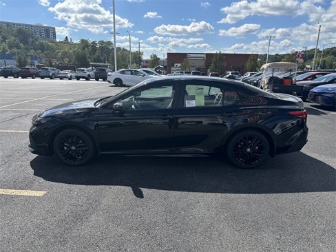 New 2026 Toyota Camry SE image 2