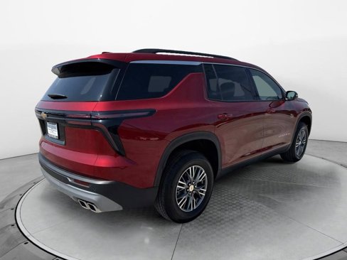 New 2026 Chevrolet Traverse LT image 3