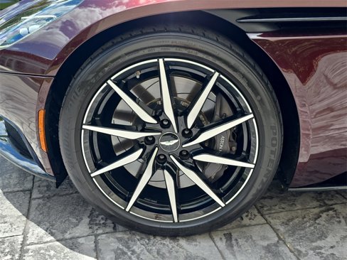 Used 2019 Aston Martin DB11 Volante image 3