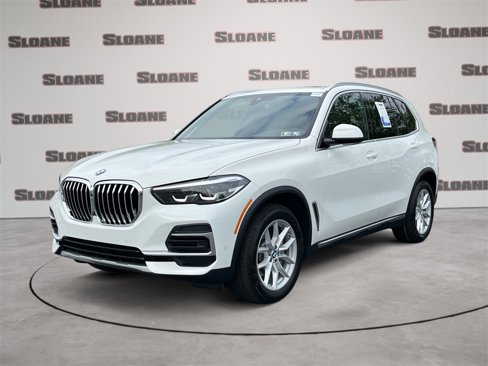 Certified 2022 BMW X5 xDrive40i w/ Parking Assistance Package image 1