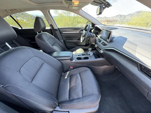 Used 2019 Nissan Altima 2.5 SV image 9