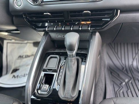 New 2025 GMC Canyon Elevation image 13