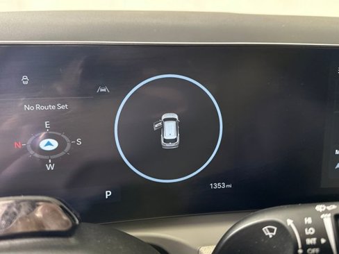 Certified 2025 Hyundai Tucson SEL image 18