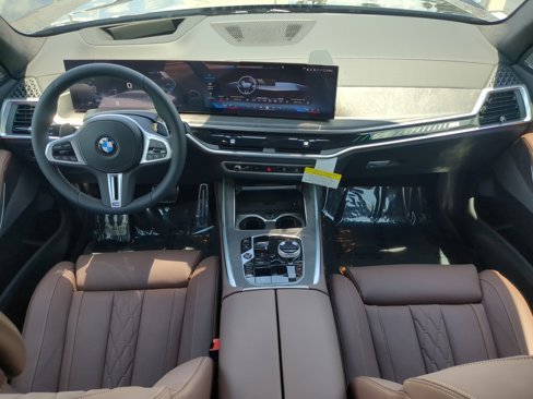 New 2026 BMW X7 M60i image 10