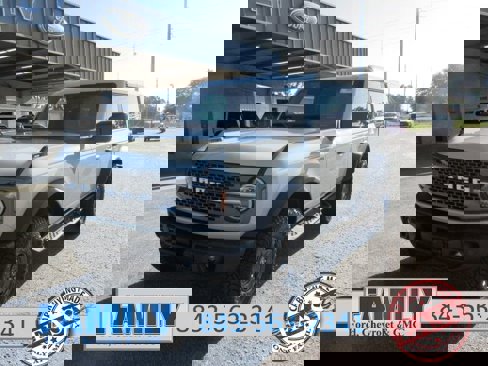 New 2025 Ford Bronco Badlands image 1