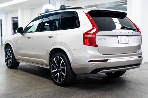 Used 2023 Volvo XC90 T8 Plus image 4