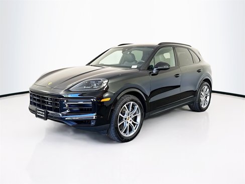 Used 2024 Porsche Cayenne image 1