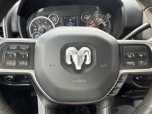 Used 2021 RAM 5500 Tradesman w/ Chrome Appearance Group image 15