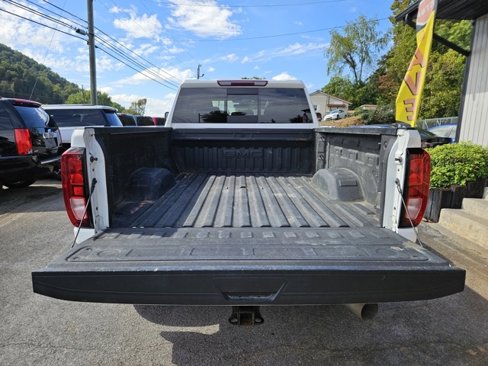 Used 2021 GMC Sierra 2500 SLE w/ SLE Value Package; image 11