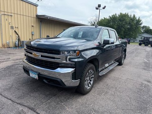 Used 2021 Chevrolet Silverado 1500 LT image 2