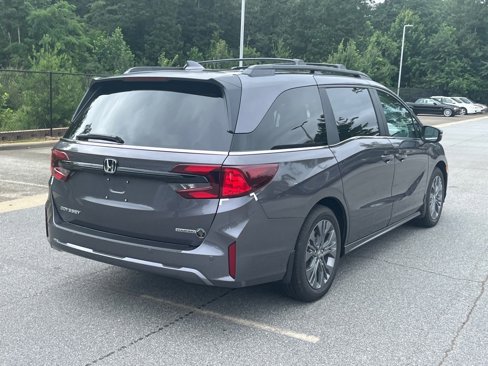 Used 2026 Honda Odyssey Touring image 3