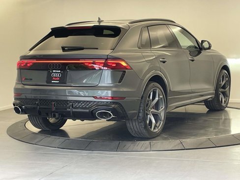 New 2025 Audi RS Q8 performance image 7