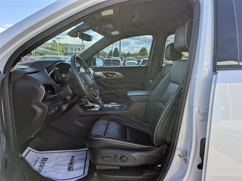 Certified 2022 Chevrolet Traverse Premier w/ Redline Edition image 12