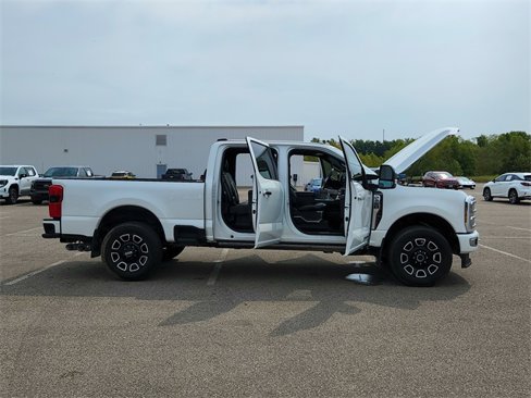 Used 2024 Ford F250 Platinum image 24