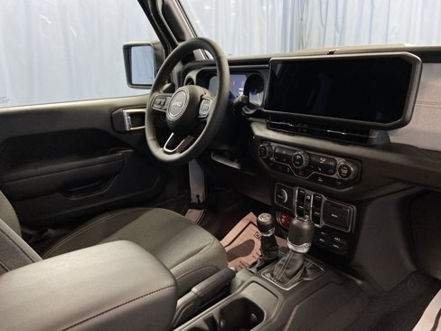 Certified 2024 Jeep Wrangler Willys image 45