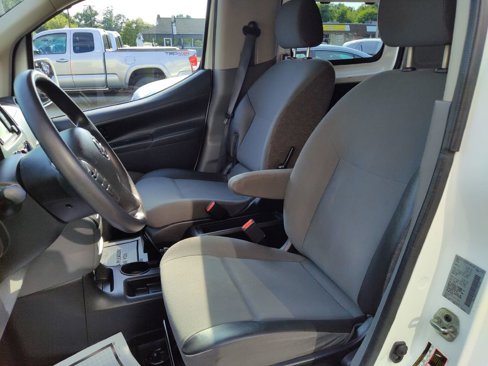 Used 2018 Nissan NV200 SV image 10