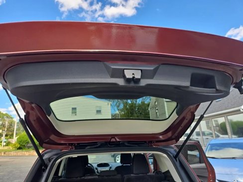 Used 2018 Ford Escape SE image 11
