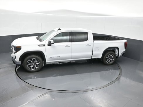 New 2025 GMC Sierra 1500 SLE image 14