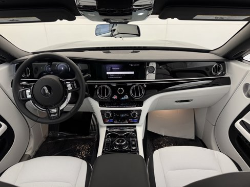 New 2026 Rolls-Royce Spectre image 4