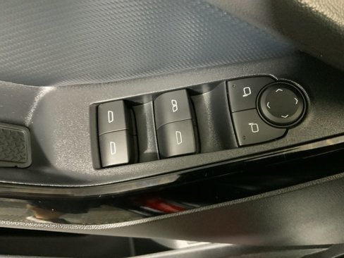 New 2026 Chevrolet Equinox LT w/ Convenience Package II image 18