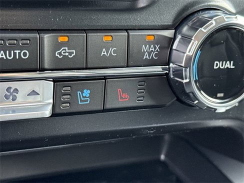 New 2025 Ford F450 Lariat image 25