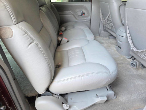 Used 1999 Chevrolet Suburban 4WD w/ Preferred Equipment Group 3 image 39